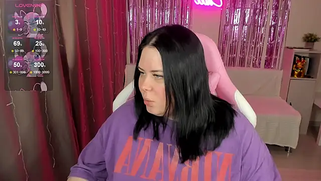 Akemi BBW online show from April 22, 2026, 9:44 am