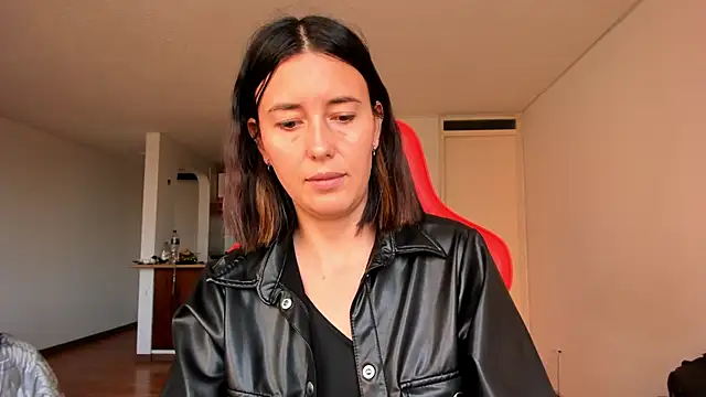 zoe jeane beker online show from February 26, 2025, 10:20 pm