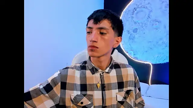 DereckCooperr online show from October 5, 2025, 9:56 pm