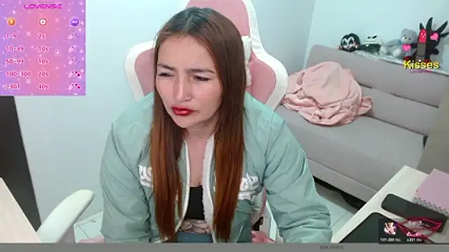 EVA GRAYS online show from March 4, 2026, 12:05 am