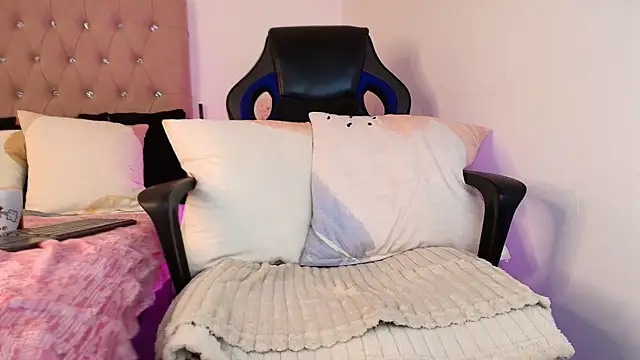 Katy Van online show from March 1, 2025, 8:13 am