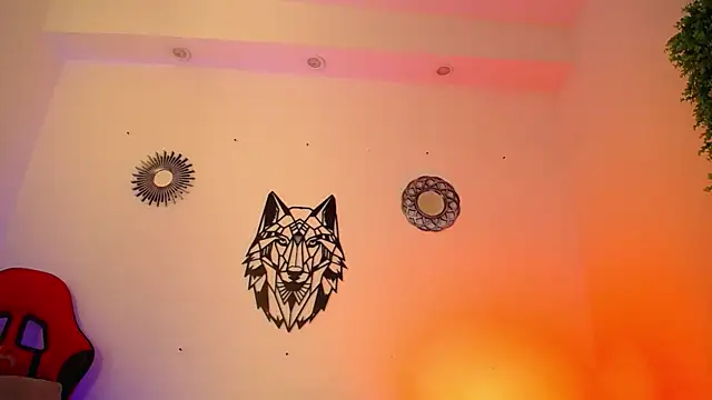 Katy Van online show from November 21, 2025, 9:02 pm