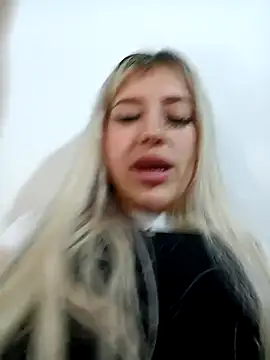 eva-2023 online show from March 17, 2025, 10:17 pm