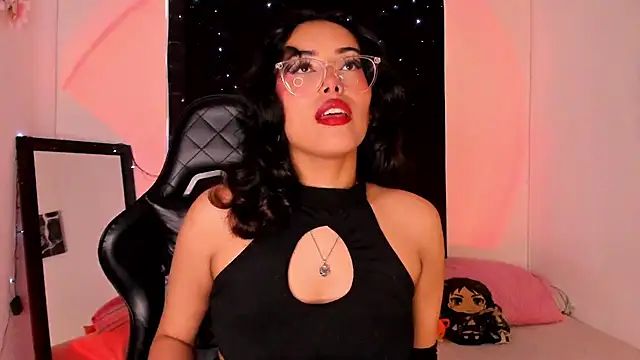 willow poisson online show from February 19, 2025, 5:27 pm