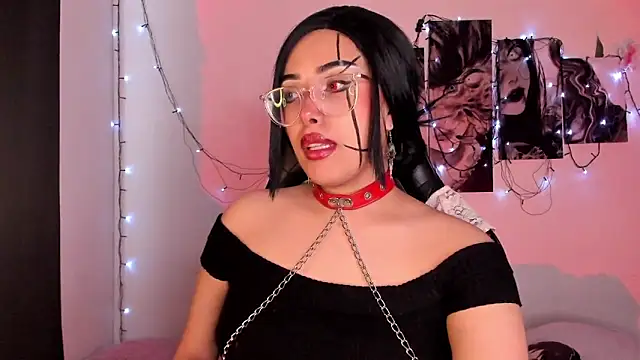 willow poisson online show from September 25, 2025, 5:16 pm