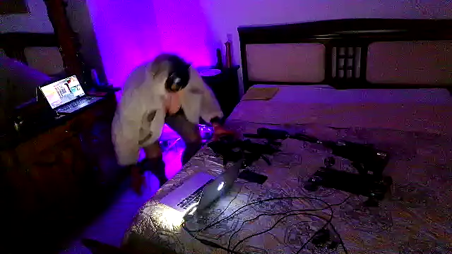 CharlotteVixxens online show from January 15, 2026, 9:29 pm