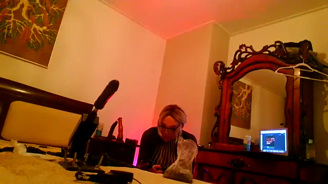 CharlotteVixxens online show from February 22, 2026, 11:47 pm