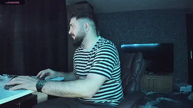 Eduu2322 online show from January 13, 2025, 11:49 pm