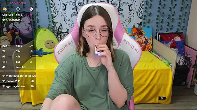 Sweet frosti online show from March 18, 2025, 4:58 am