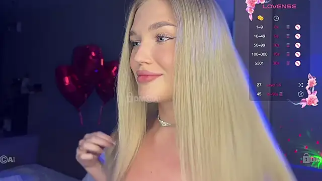 soficumss online show from March 2, 2025, 3:27 pm