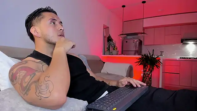 Chriskyle  online show from September 23, 2025, 12:24 am