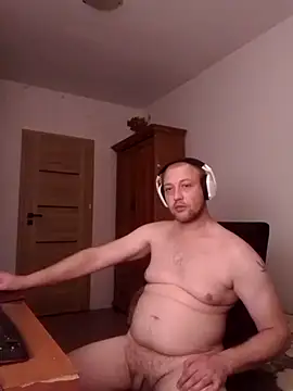 chubbybttm01 online show from December 14, 2024, 11:34 pm