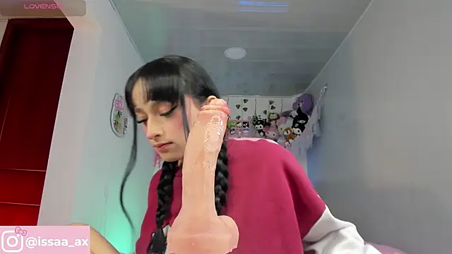 issagarcia online show from September 28, 2025, 2:06 am