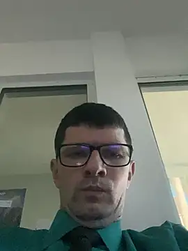 Juliano2289 online show from April 19, 2026, 6:10 pm