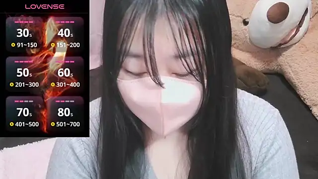 yuinyan3150 online show from January 23, 2025, 10:44 pm