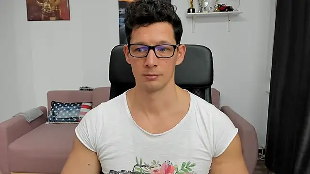 Snapshot of BrutusK08 chatting on January 8, 2025, 11:43 am BrutusK08 online show from January 8, 2025, 11:43 am