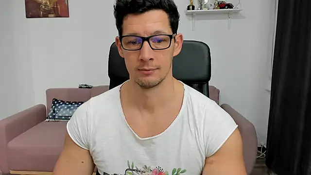 Snapshot of BrutusK08 chatting on January 13, 2025, 6:49 am BrutusK08 online show from January 13, 2025, 6:49 am