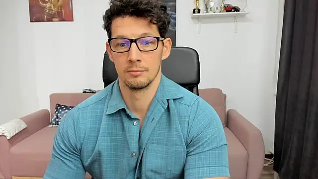 Snapshot of BrutusK08 chatting on January 20, 2025, 11:35 am BrutusK08 online show from January 20, 2025, 11:35 am