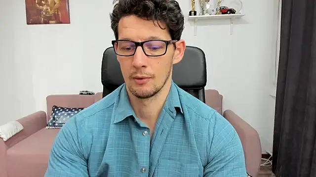 Snapshot of BrutusK08 chatting on January 21, 2025, 1:32 pm BrutusK08 online show from January 21, 2025, 1:32 pm