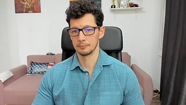 Snapshot of BrutusK08 chatting on January 22, 2025, 11:12 am BrutusK08 online show from January 22, 2025, 11:12 am