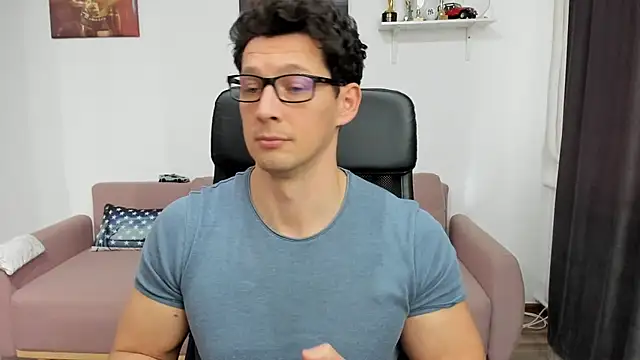 Snapshot of BrutusK08 chatting on January 27, 2025, 9:55 am BrutusK08 online show from January 27, 2025, 9:55 am