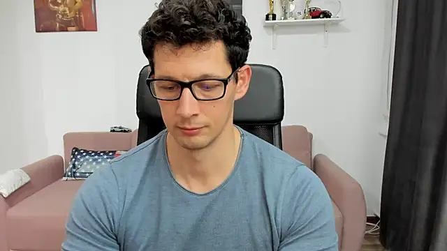 Snapshot of BrutusK08 chatting on January 27, 2025, 12:58 pm BrutusK08 online show from January 27, 2025, 12:58 pm