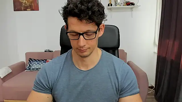 Snapshot of BrutusK08 chatting on January 28, 2025, 8:57 am BrutusK08 online show from January 28, 2025, 8:57 am