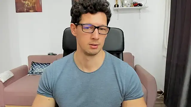 Snapshot of BrutusK08 chatting on January 29, 2025, 9:23 am BrutusK08 online show from January 29, 2025, 9:23 am