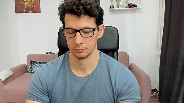 Snapshot of BrutusK08 chatting on January 30, 2025, 10:19 am BrutusK08 online show from January 30, 2025, 10:19 am