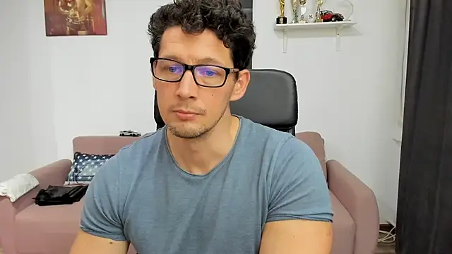 Snapshot of BrutusK08 chatting on February 3, 2025, 11:20 am BrutusK08 online show from February 3, 2025, 11:20 am