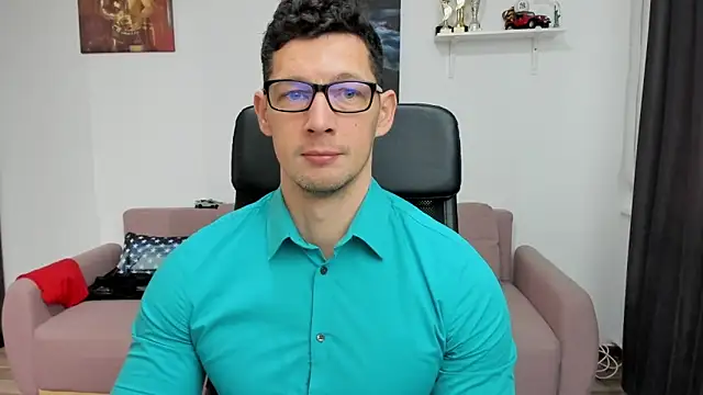 Snapshot of BrutusK08 chatting on February 13, 2025, 7:24 am BrutusK08 online show from February 13, 2025, 7:24 am