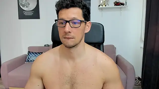 Snapshot of BrutusK08 chatting on March 15, 2025, 7:09 am BrutusK08 online show from March 15, 2025, 7:09 am