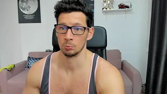 Snapshot of BrutusK08 chatting on March 20, 2025, 2:10 pm BrutusK08 online show from March 20, 2025, 2:10 pm