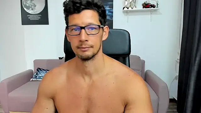 Snapshot of BrutusK08 chatting on September 26, 2025, 7:45 am BrutusK08 online show from September 26, 2025, 7:45 am