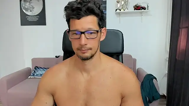 Snapshot of BrutusK08 chatting on September 28, 2025, 6:19 am BrutusK08 online show from September 28, 2025, 6:19 am