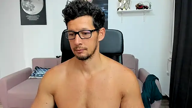 Snapshot of BrutusK08 chatting on September 30, 2025, 5:56 am BrutusK08 online show from September 30, 2025, 5:56 am