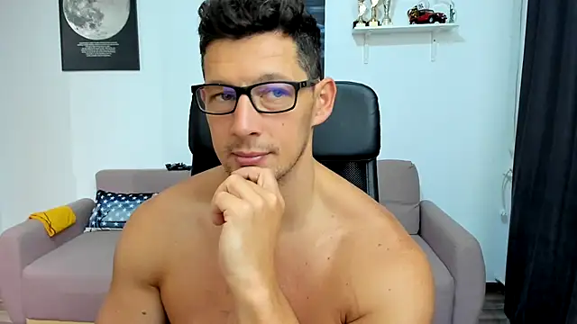 Snapshot of BrutusK08 chatting on October 19, 2025, 7:09 am BrutusK08 online show from October 19, 2025, 7:09 am