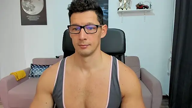 Snapshot of BrutusK08 chatting on October 28, 2025, 5:55 am BrutusK08 online show from October 28, 2025, 5:55 am