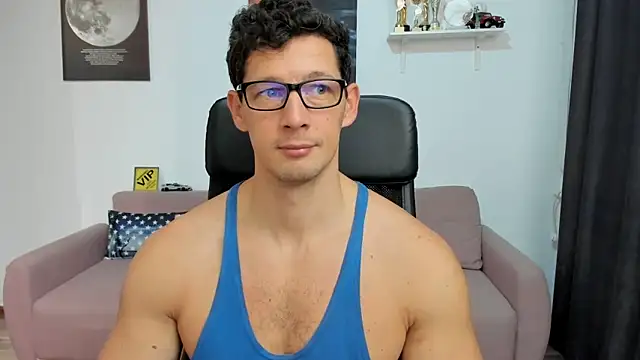 Snapshot of BrutusK08 chatting on November 28, 2025, 9:01 am BrutusK08 online show from November 28, 2025, 9:01 am