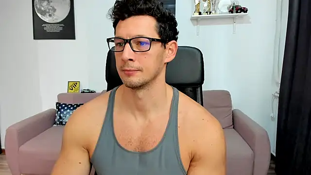 Snapshot of BrutusK08 chatting on December 2, 2025, 8:19 am BrutusK08 online show from December 2, 2025, 8:19 am