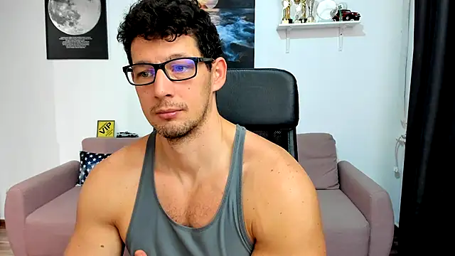 Snapshot of BrutusK08 chatting on December 5, 2025, 7:28 am BrutusK08 online show from December 5, 2025, 7:28 am