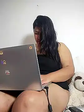 KATYGONZALEZ online show from January 15, 2026, 9:47 am