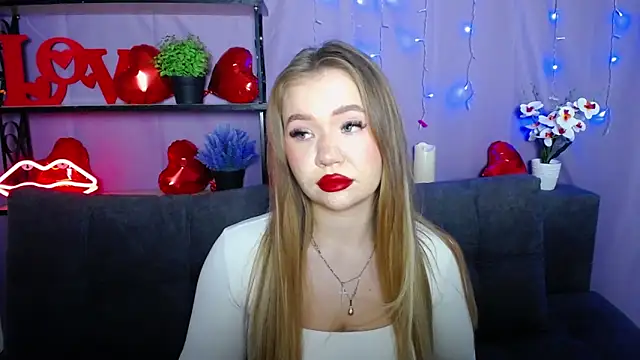 StacyYellig online show from March 7, 2025, 6:57 am