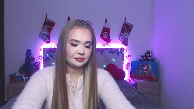 StacyYellig online show from December 13, 2025, 8:58 pm