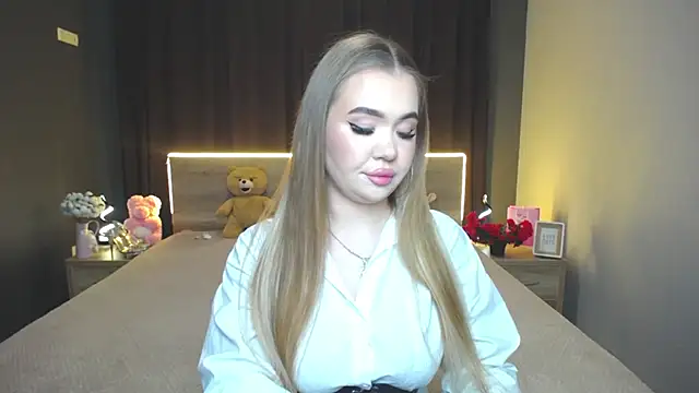 StacyYellig online show from February 21, 2026, 9:27 pm