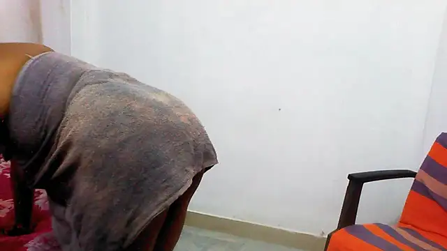 sachi933 online show from November 11, 2025, 6:30 pm