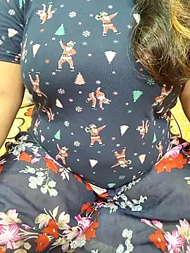 CUTE SOPHIA- online show from September 30, 2025, 11:43 pm