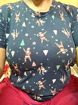 Snapshot of CUTE_SOPHIA- chatting on July 4, 2026, 2:18 am CUTE SOPHIA- online show from July 4, 2026, 2:18 am