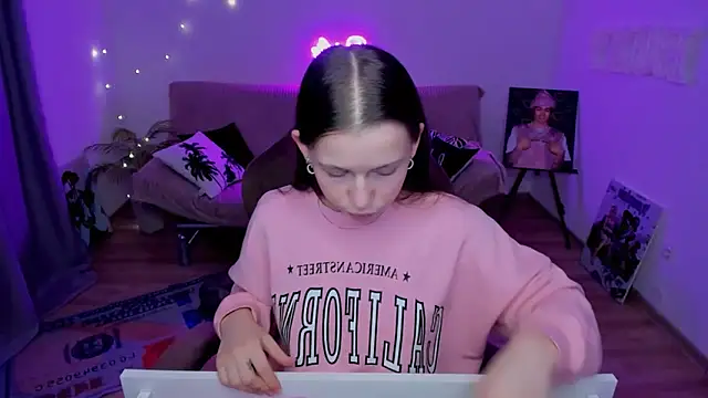 HelloRoxy online show from February 21, 2026, 12:22 am