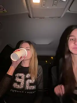 EvieEvans online show from March 20, 2025, 6:53 pm